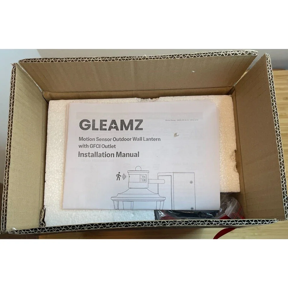 GLEAMZ Motion Sensor Outdoor Wall Lantern Light w/ GFCI Outlet Dusk to Dawn New